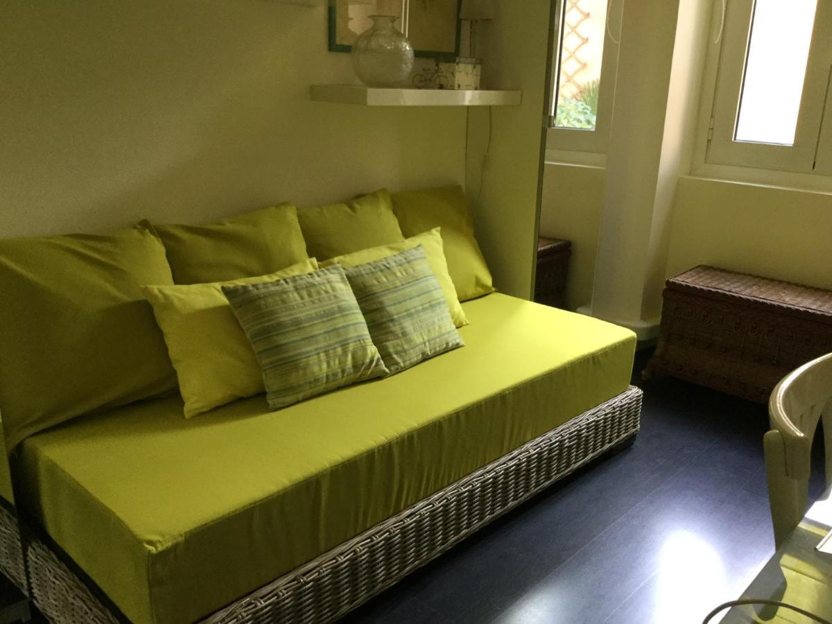 Chambre 1 Personne Avec Terrasse Centre Ville Marseille 3 Nuits Min , Femme Uniquement Εξωτερικό φωτογραφία