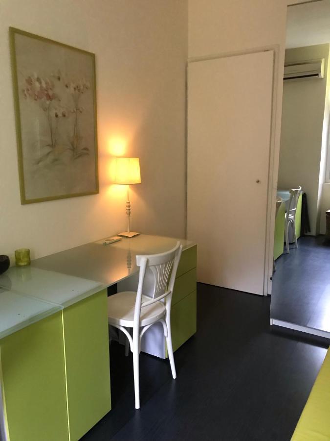 Chambre 1 Personne Avec Terrasse Centre Ville Marseille 3 Nuits Min , Femme Uniquement Εξωτερικό φωτογραφία