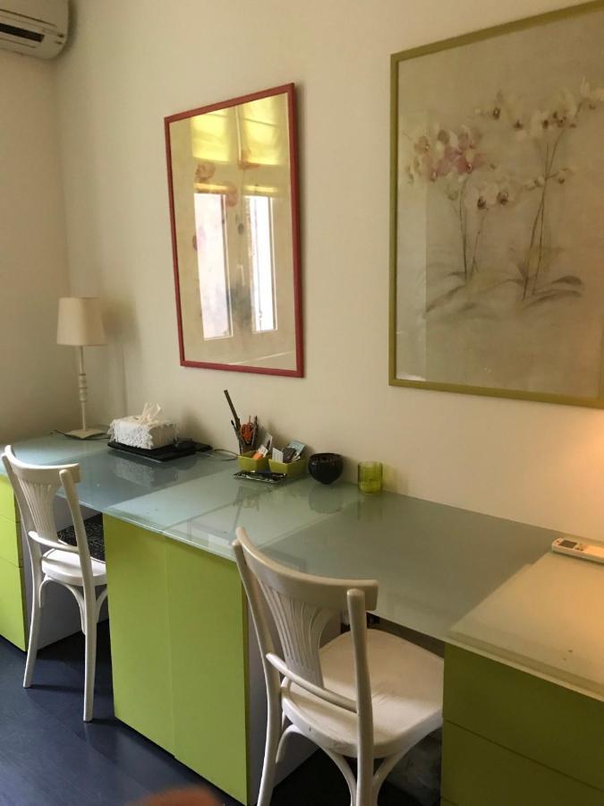 Chambre 1 Personne Avec Terrasse Centre Ville Marseille 3 Nuits Min , Femme Uniquement Εξωτερικό φωτογραφία